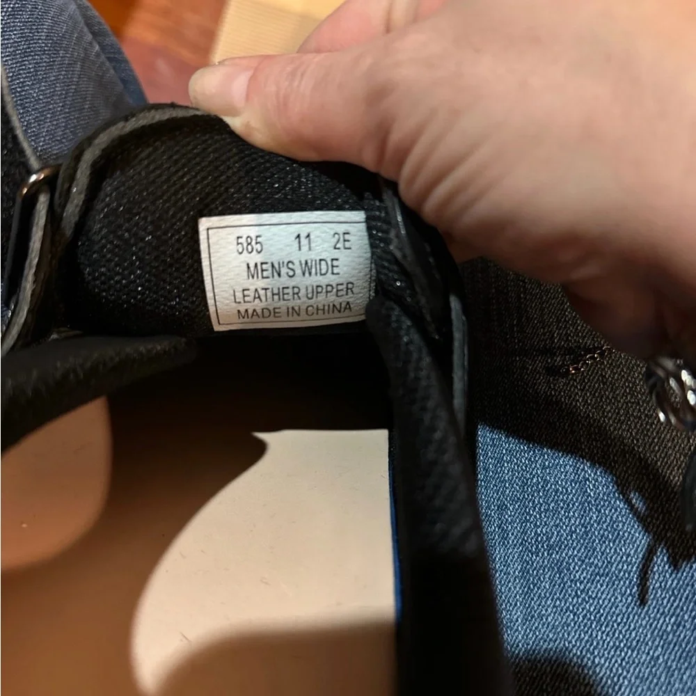 Orthofeet Men’s 11 wide shoes. New in box - Picture 5 of 8